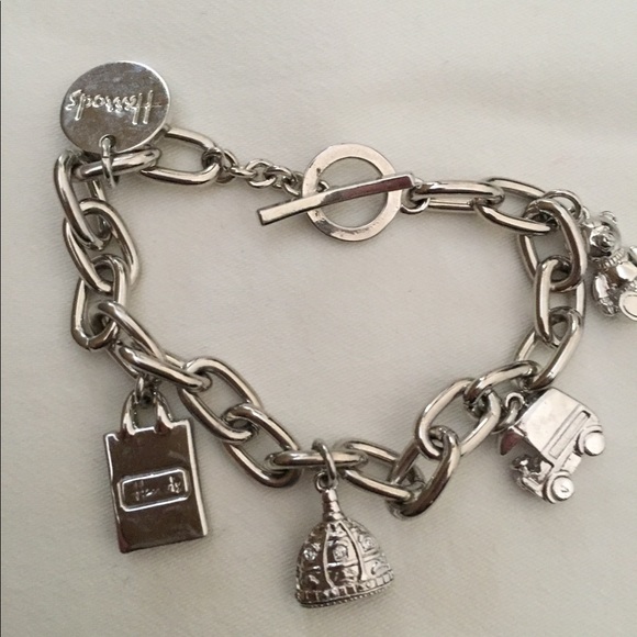 Harrod’s of London Charm Bracelet - Picture 6 of 7